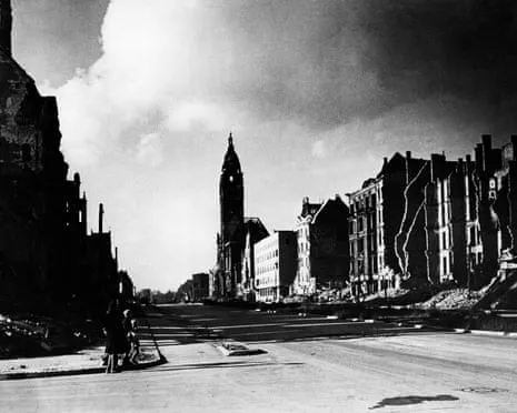 The Circle of Traitors: A Propulsive Account of Resistance in Germany